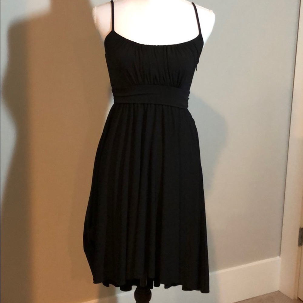 💞 Ann Taylor little black dress cocktail slimming